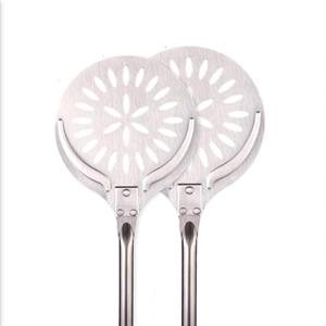 PALETTINA PIZZA FORATA INOX CON MANICO SCORREVOLE CM.150