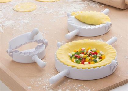 STAMPI RAVIOLI SET 3 PEZZI CM.7-10-12,5 040481
